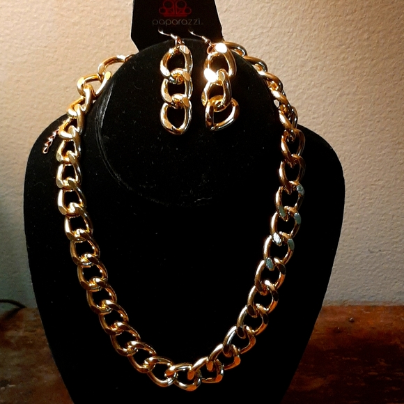 GOOB VINTAGE PAPARAZZI JEWELRY